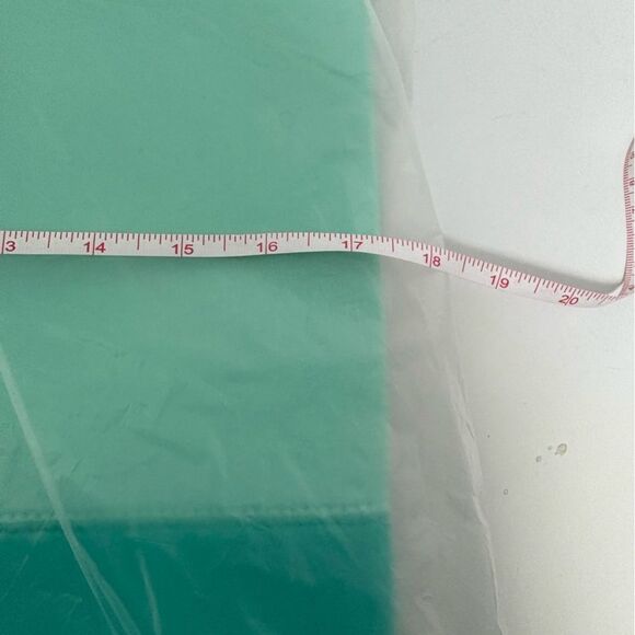 NWT Tupperware Green Neoprene Tote Bag - Picture 9 of 9